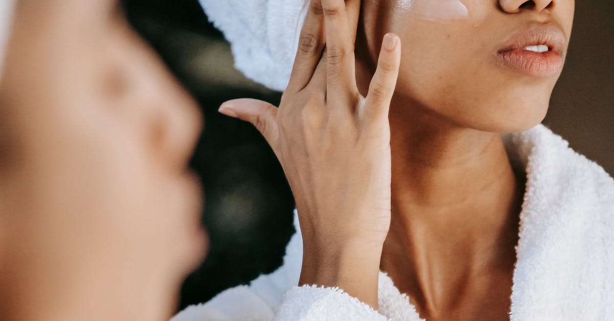 découvrez nos cosmétiques naturels et biologiques adaptés à tous les types de peau pour une beauté saine et respectueuse de votre épiderme.