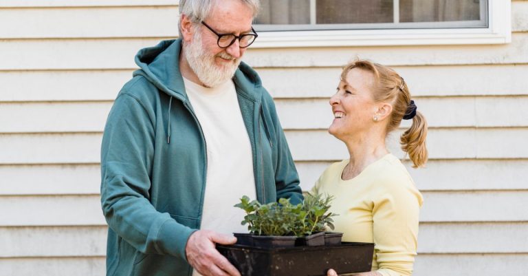 adoptez un mode de vie durable pour les seniors : conseils pratiques et astuces écoresponsables pour vivre sainement et préserver la planète.