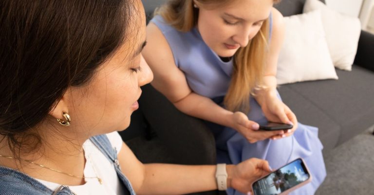 découvrez comment les réseaux sociaux peuvent stimuler l'engagement écologique en sensibilisant et mobilisant les communautés pour un avenir durable.